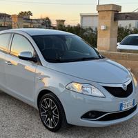 Lancia Ypsilon 1.2 69 CV 5 porte Opening Edition