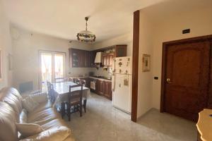 Appartamento via colonne con terrazzo e due box