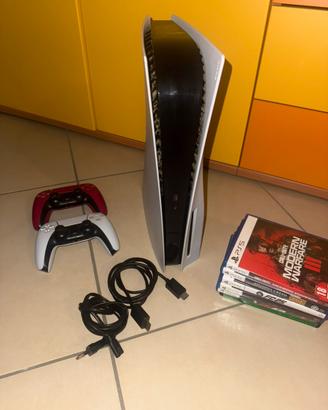 Ps5 (1 tera) + 1 esterno, 2 pad, 5 giochi, stand