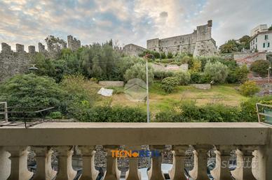 6 LOCALI A LA SPEZIA