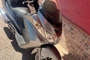 Suzuki Burgman 400