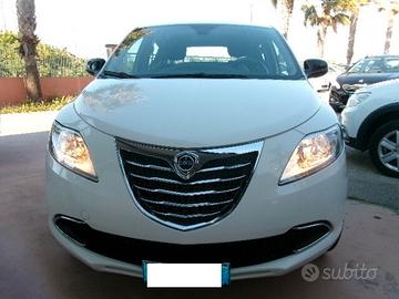 Lancia Ypsilon 0.9 TwinAir 85 CV 5 porte Metano Ec
