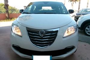 Lancia Ypsilon 0.9 TwinAir 85 CV 5 porte Metano Ec