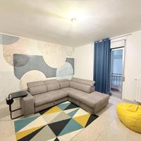 Luminoso 3 vani + acc.- in v endita locato