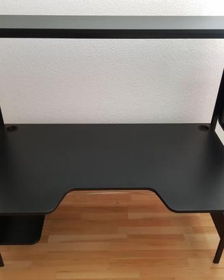 Scrivania Ikea Fredde per uso Gaming/Multimediale