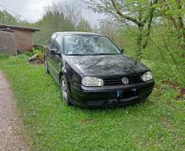 VOLKSWAGEN Golf 4ª serie - 2000