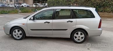 Ford Focus SW del 2000