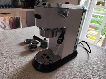 DELONGHI DEDICA EC685