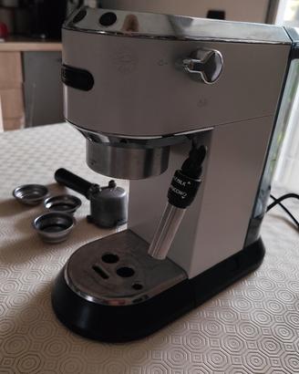 DELONGHI DEDICA EC685