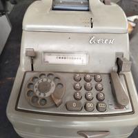 macchine da scrivere e calcolatrice  vintage