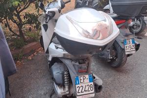Scooter sh 150