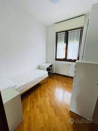 Stanza in casa indipendente di 12 m² a Monza
