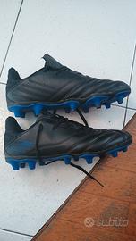 scarpe da calcio nere in cuoio per terreno 37