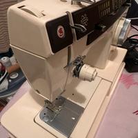 Macchina da cucire singer