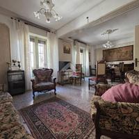 4 LOCALI A REGGIO DI CALABRIA