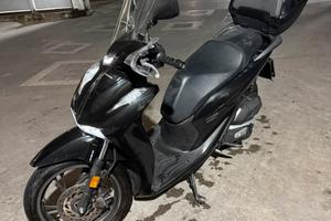 Honda SH 150i 2024
