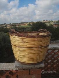 Cesta ("Cruedda") intrecciata in canna