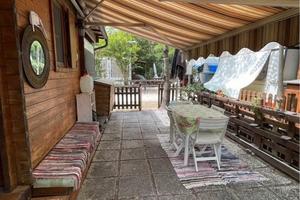 Roulotte con preingresso in legno