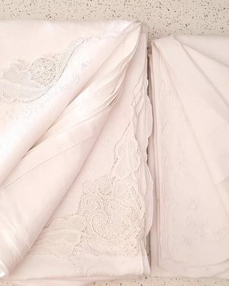 Lenzuola matrimoniali in lino ricamato