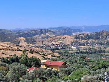 VILLA INDIPENDENTE e TERRENO