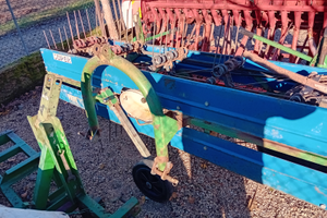 Attrezzatura per fienagione e Aratro