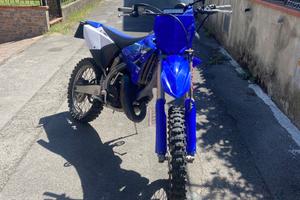 Yamaha YZ 125