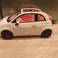 automobile di Barbie Fiat 500