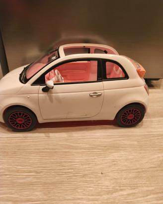 automobile di Barbie Fiat 500