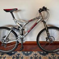 UZZI INTENSE CROMATA (SMALL/MEDIUM)