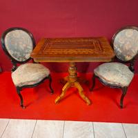 coppia di sedie a medaglione 