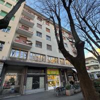 VIALE SAN MARCO: AMPIO MONOCAMERA CON ASCENSORE...