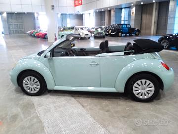 Volkswagen New Beetle 1.6 Cabrio ASI azzurro Tiffa