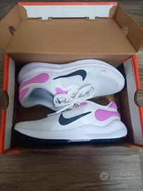 Nike Revolution n.39