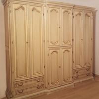 Armadio classico laccato anticato