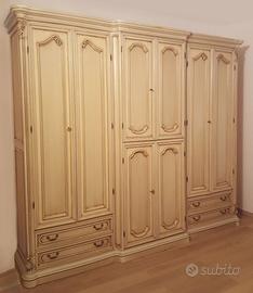 Armadio classico laccato anticato