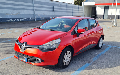 Renault Clio 4 Red Passion