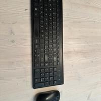 Tastiera e mouse wireless