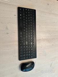 Tastiera e mouse wireless