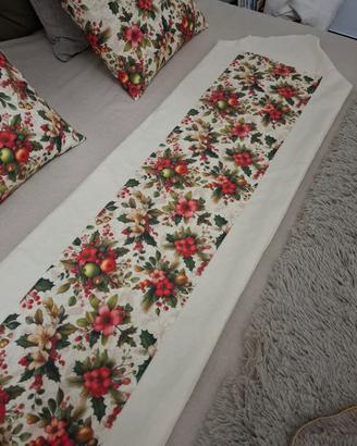 Runner bordato in lino