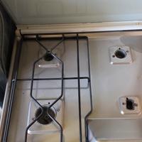 Macchina a gas ariston con coperchio in vetro