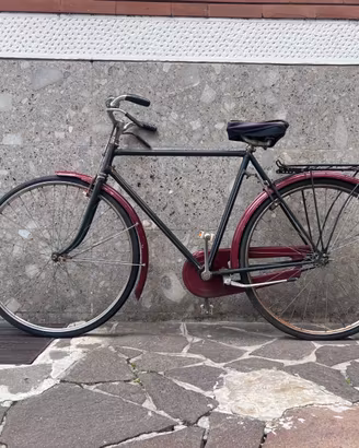 Bicicletta vintage con freno a bacchetta