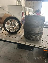Treno di gomme porsche invernali 235/40 R18