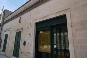 Ampio locale uso ufficio studio a Maglie