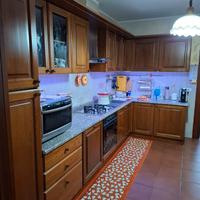 Cucina completa di elettrodomestici usata