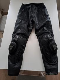 Pantaloni moto. 