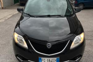 LANCIA Y 1.2 BENZ/GPL 70 CV GPL SCADENZA 2036