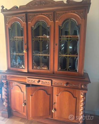 Vetrina in legno
