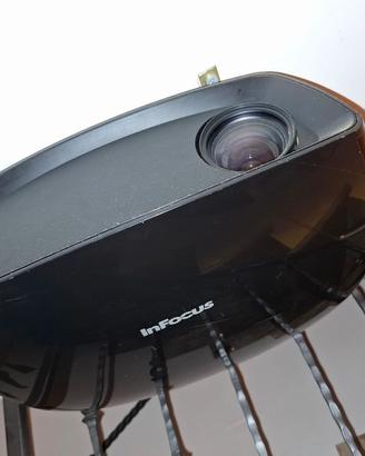 Proiettore Infocus IN82