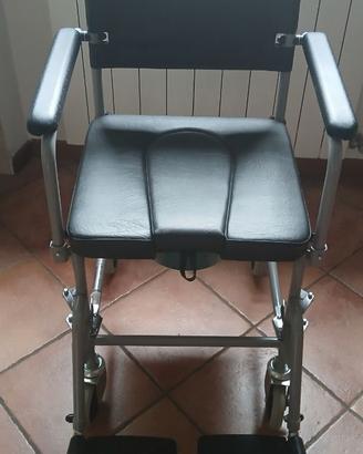 Sedia  Comoda con Rotelle
