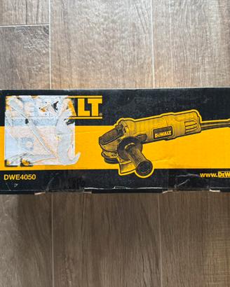 Smerigliatrice Dewalt Angolare